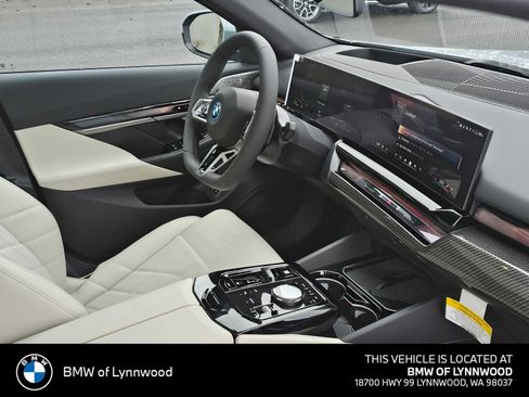 New 2026 BMW 550e xDrive AWD/4WD image 10