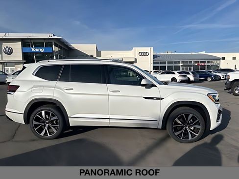 New 2026 Volkswagen Atlas SEL Premium R-Line image 2