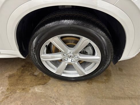 Certified 2023 Volvo XC90 B5 Core w/ Climate Package image 38