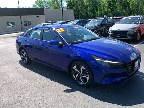 Certified 2023 Hyundai Elantra SEL w/ Convenience Package FWD image 7