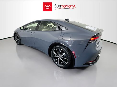 Used 2026 Toyota Prius XLE image 6