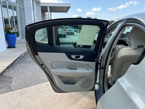 Certified 2024 Volvo S60 T8 Plus AWD/4WD image 21