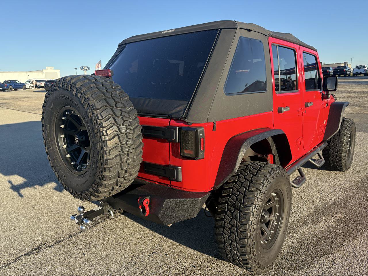 Used 2017 Jeep Wrangler Unlimited Sahara w/ Trailer Tow Group AWD/4WD image 3