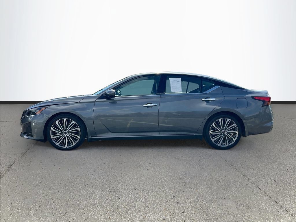 Used 2024 Nissan Altima 2.5 SL FWD image 4