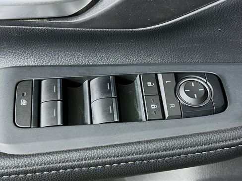 Used 2025 Toyota Grand Highlander AWD image 15