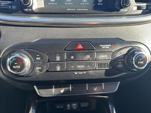 Used 2017 Kia Sorento EX image 27