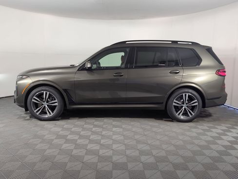 New 2026 BMW X7 xDrive40i w/ Executive Package image 2