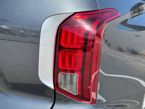 Used 2021 Hyundai Palisade Limited FWD image 37