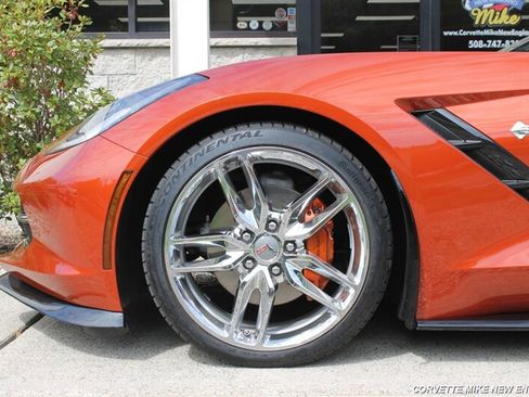 Used 2015 Chevrolet Corvette Stingray Convertible w/ 3LT Preferred Equipment Group RWD image 11