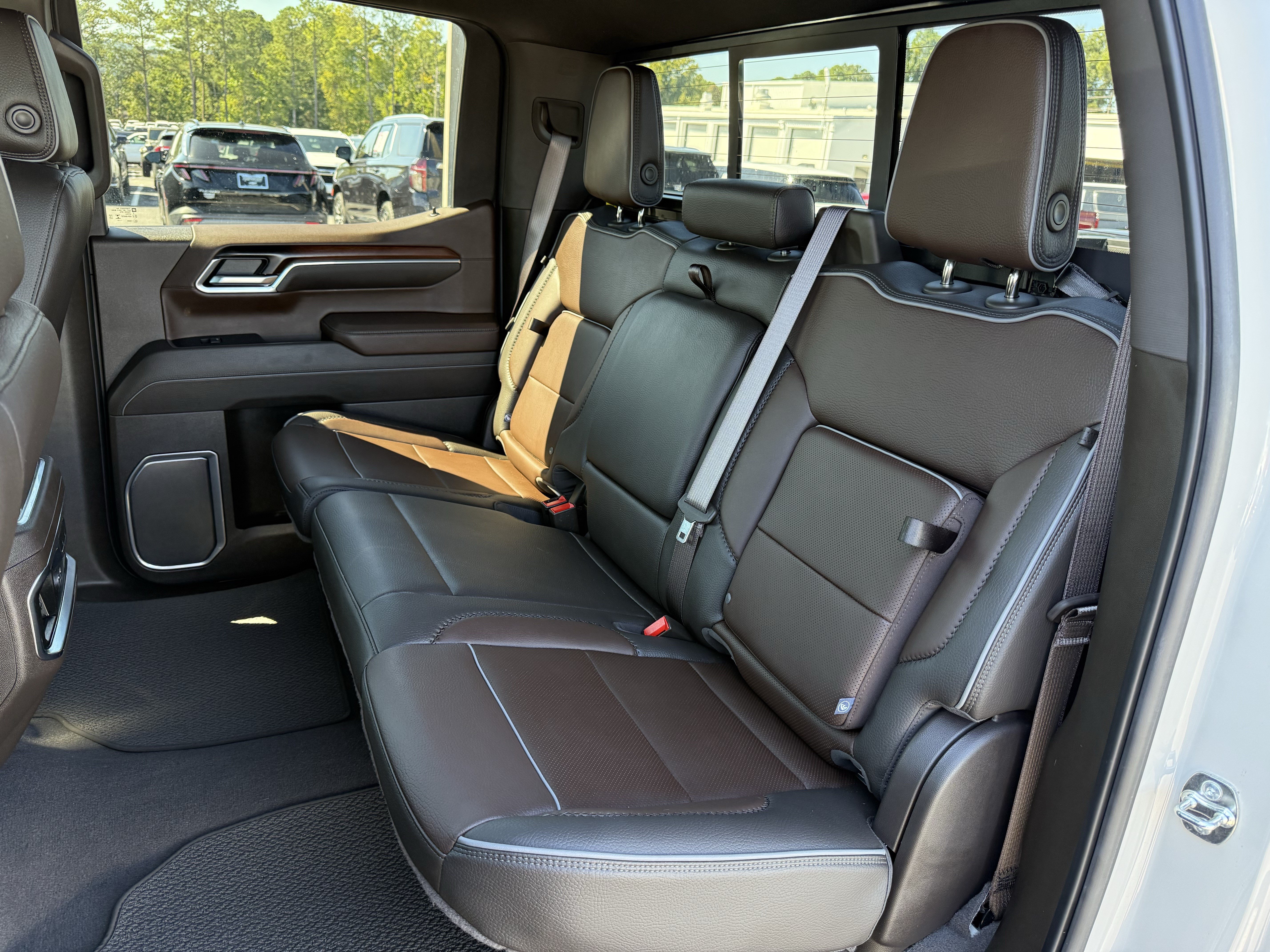 Used 2026 GMC Sierra 1500 Denali w/ Denali Reserve Package AWD/4WD image 35
