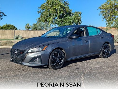 Certified 2023 Nissan Altima 2.5 SR image 1