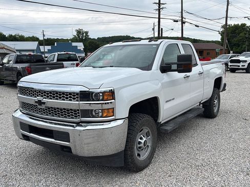 Used 2019 Chevrolet Silverado 2500 W/T AWD/4WD image 1