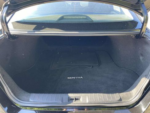 Used 2024 Nissan Sentra SV FWD image 29
