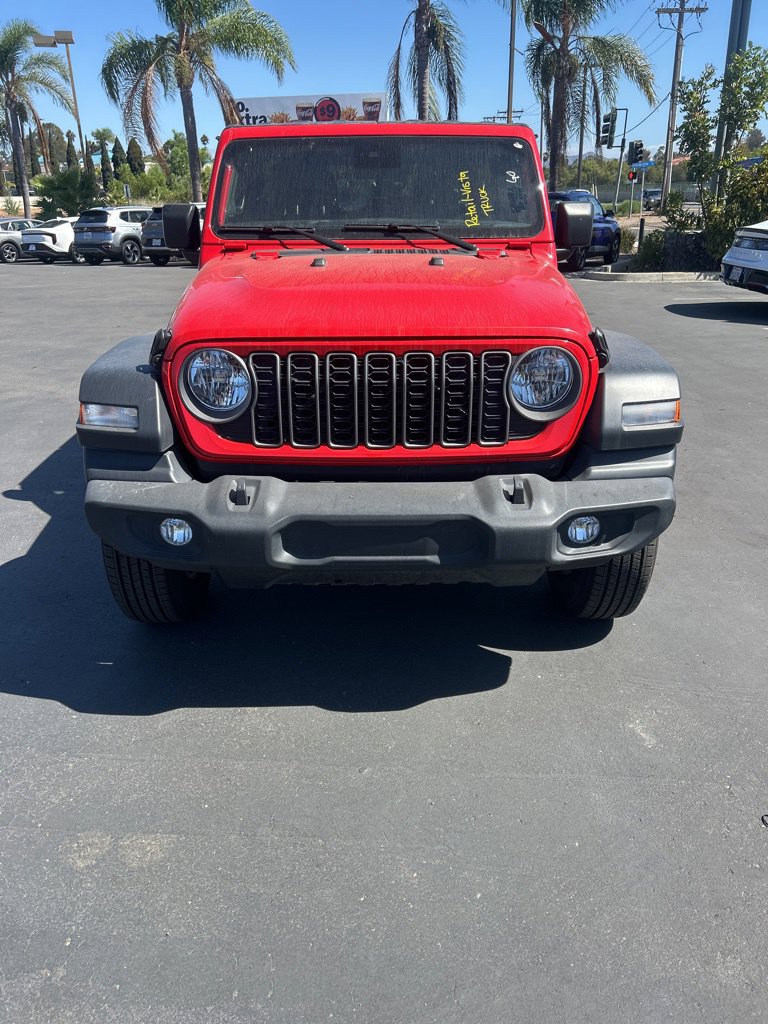 Used 2025 Jeep Wrangler Unlimited Sport AWD/4WD image 4
