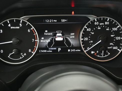 Used 2024 Nissan Rogue SV FWD image 13