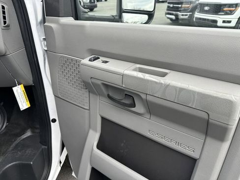New 2024 Ford E-350 and Econoline 350 Super Duty w/ Power Windows & Locks Group image 39