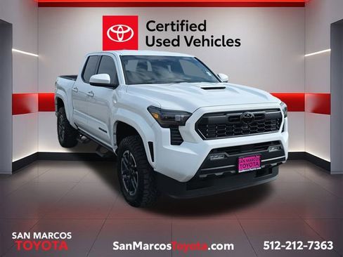 Certified 2025 Toyota Tacoma TRD Sport image 3