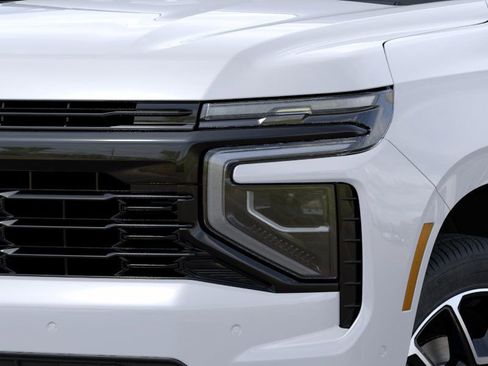 New 2026 Chevrolet Suburban RST w/ Comfort Package AWD/4WD image 10