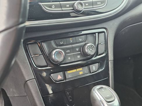 Used 2019 Buick Encore Preferred AWD/4WD image 33