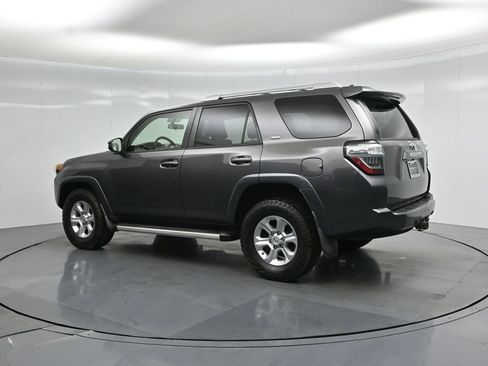 Used 2014 Toyota 4Runner SR5 RWD image 6