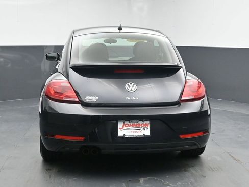 Used 2019 Volkswagen Beetle 2.0T S image 7
