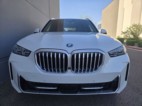 Used 2026 BMW X5 xDrive50e w/ Climate Comfort Package image 10