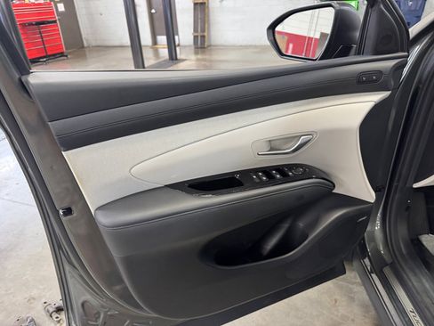 Used 2026 Hyundai Tucson Limited AWD/4WD image 13