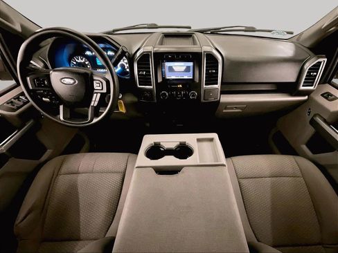 Used 2016 Ford F150 XLT image 15