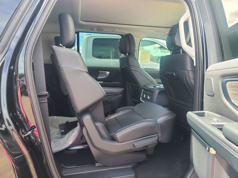 New 2026 Ford Expedition Max Platinum image 6