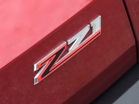 Certified 2025 Chevrolet Traverse Z71 w/ Driver Confidence Package image 11