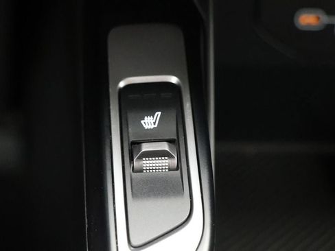 Used 2024 Kia Sorento S image 28