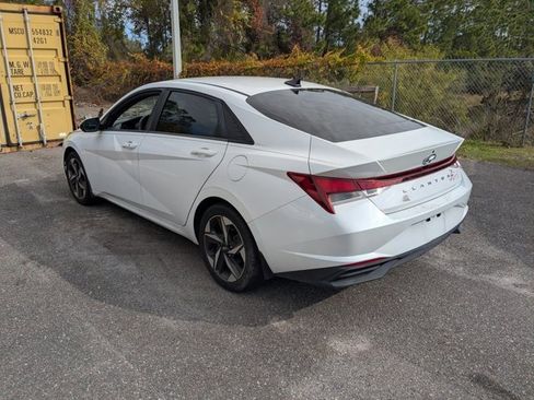 Used 2023 Hyundai Elantra SEL w/ Convenience Package image 5