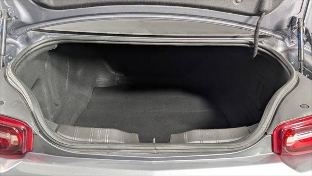 Used 2022 Chevrolet Camaro LT RWD image 16