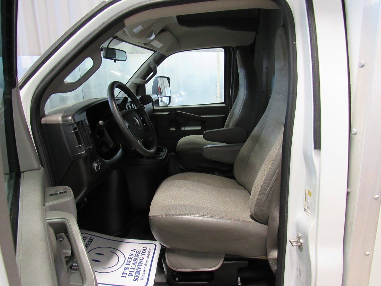 Used 2023 GMC Savana 3500 w/ Power Convenience Package RWD image 33