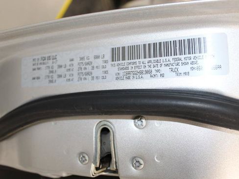 Used 2017 RAM 1500 Big Horn image 10