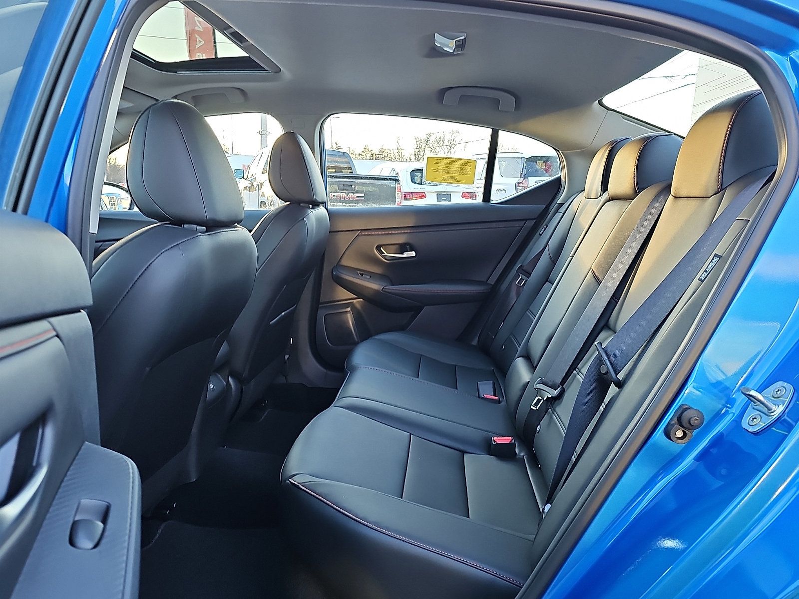 Certified 2025 Nissan Sentra SR w/ SR Premium Package FWD image 11
