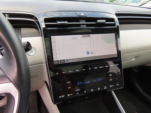 Used 2024 Hyundai Tucson Limited AWD/4WD image 22