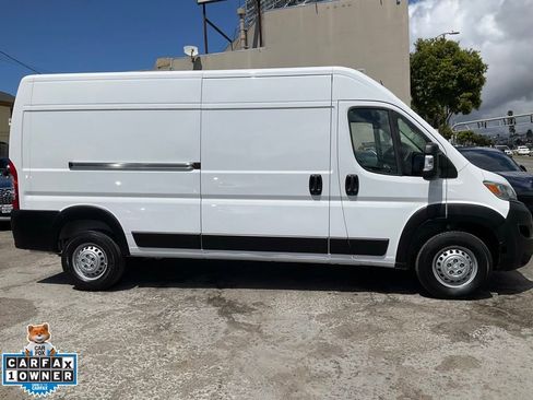 Used 2025 RAM ProMaster 2500 w/ Convenience Group FWD image 3