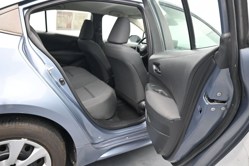 Used 2023 Toyota Corolla LE FWD image 11