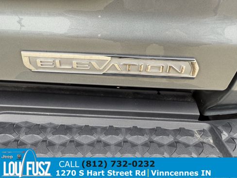 Used 2024 GMC Canyon Elevation w/ Convenience Package image 12