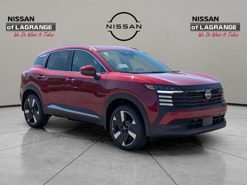 Used 2025 Nissan Kicks SR FWD image 3