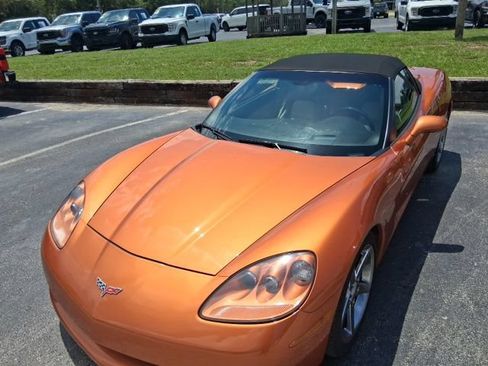 Used 2007 Chevrolet Corvette Convertible w/ Preferred Equipment Group RWD image 4
