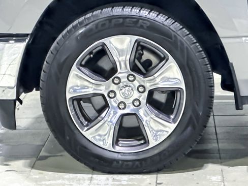 Used 2019 RAM 1500 Big Horn image 11