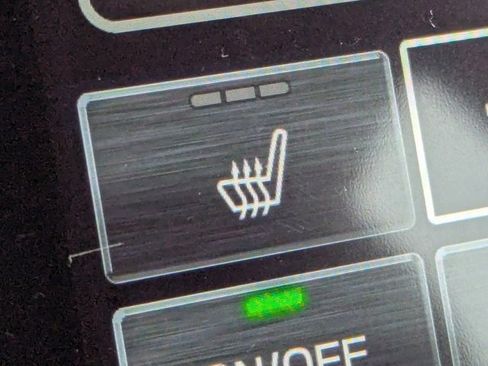 Certified 2025 Subaru Legacy Premium image 21