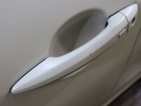 Used 2020 Nissan Altima 2.5 SR w/ Premium Package image 14