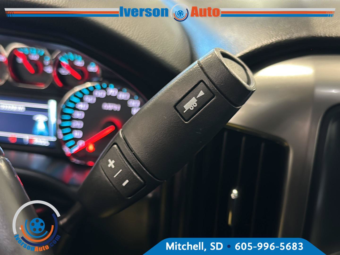 Used 2018 Chevrolet Silverado 1500 LT w/ All Star Edition AWD/4WD image 18