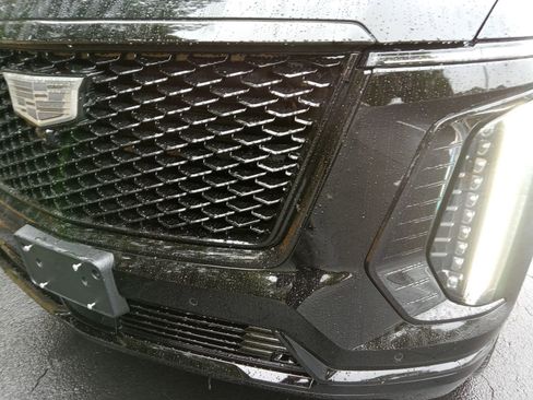 Used 2025 Cadillac Escalade Sport Platinum w/ LPO, ONYX Package image 7