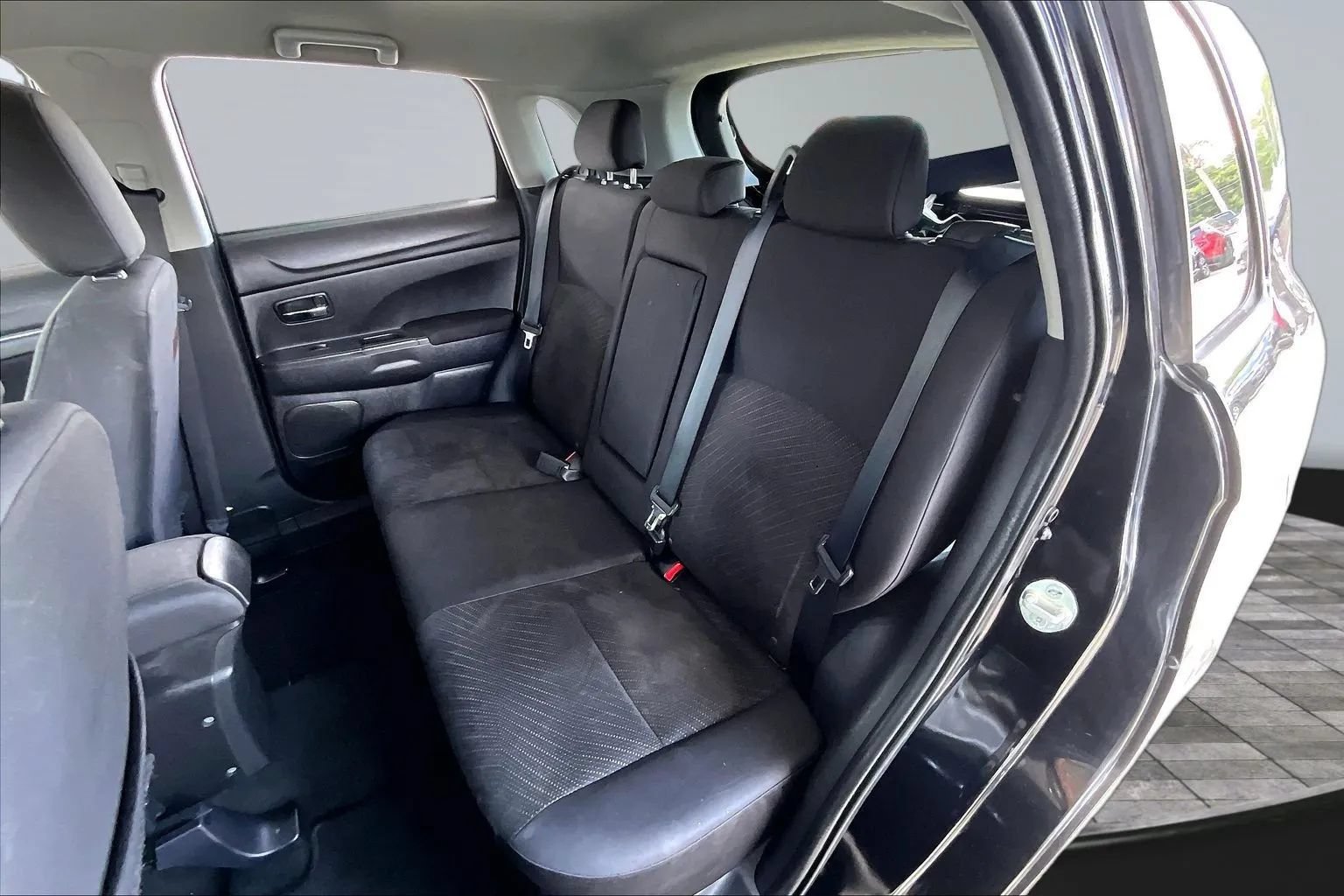 Used 2015 Mitsubishi Outlander Sport SE FWD image 19
