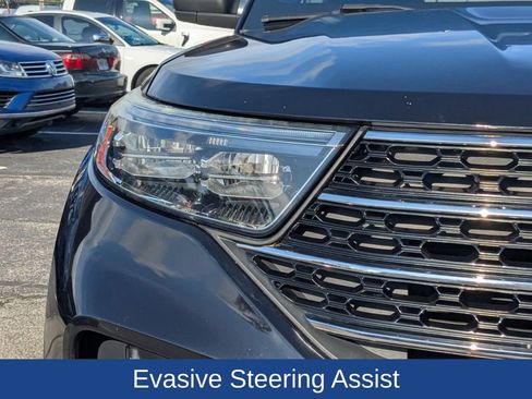 Used 2020 Ford Explorer XLT w/ Equipment Group 202A image 10