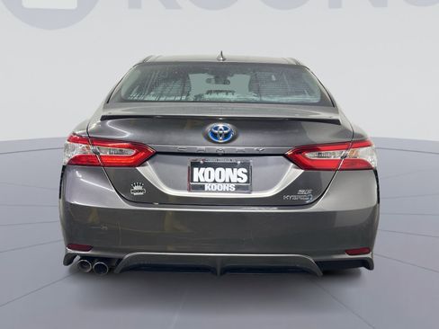 Used 2020 Toyota Camry SE image 5